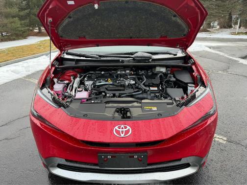 2026 Toyota Prius Plug-In Hybrid SE