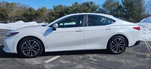 2025 Toyota Camry XLE