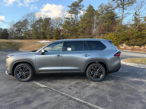 2026 Toyota Grand Highlander Hybrid Platinum MAX