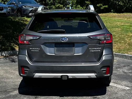 2022 Subaru Outback Touring XT