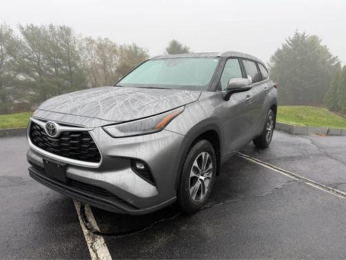 2026 Toyota Highlander XLE