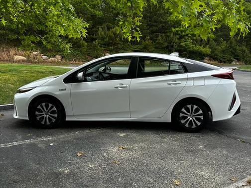 2022 Toyota Prius Prime XLE