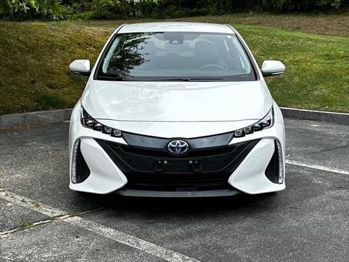 2022 Toyota Prius Prime XLE