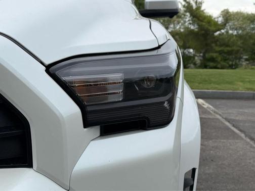 Wind Chill Pearl 2026 Toyota 4Runner TRD Sport Premium