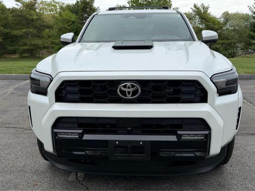 Wind Chill Pearl 2026 Toyota 4Runner TRD Sport Premium