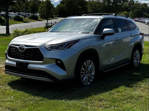 2025 Toyota Highlander Platinum