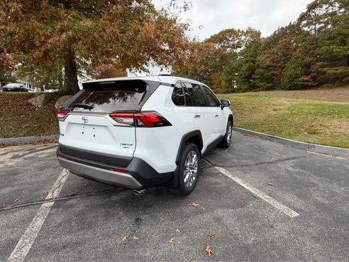 2025 Toyota RAV4 Limited