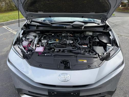 2026 Toyota Prius Plug-In Hybrid SE