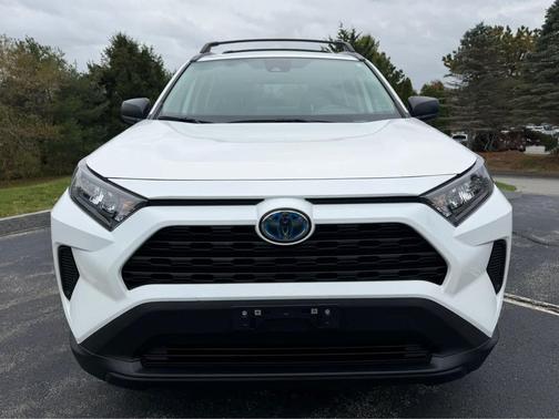 2022 Toyota RAV4 Hybrid LE