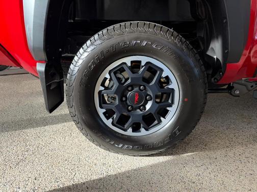 2025 Toyota Tacoma TRD Off Road