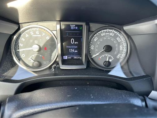 2022 Toyota Tacoma TRD Off Road