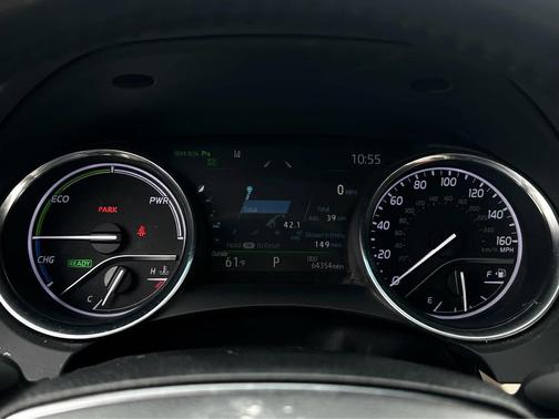 2019 Toyota Camry Hybrid XLE