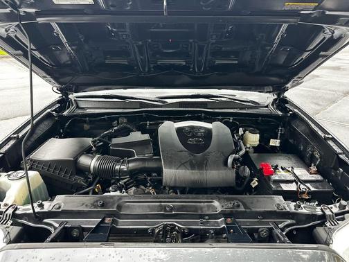2019 Toyota Tacoma TRD Sport