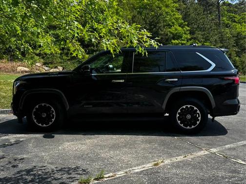 2023 Toyota Sequoia Limited