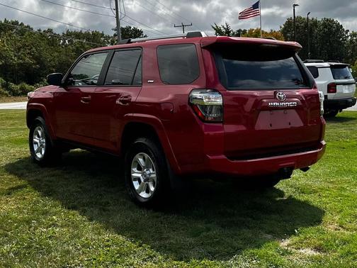2024 Toyota 4Runner SR5