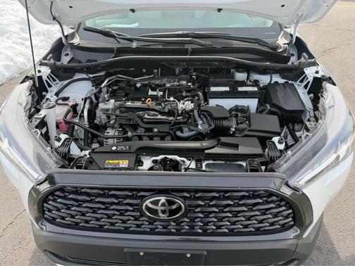 2023 Toyota Corolla Cross LE