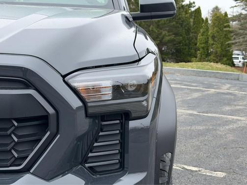 2026 Toyota Tacoma Hybrid TRD Off Road