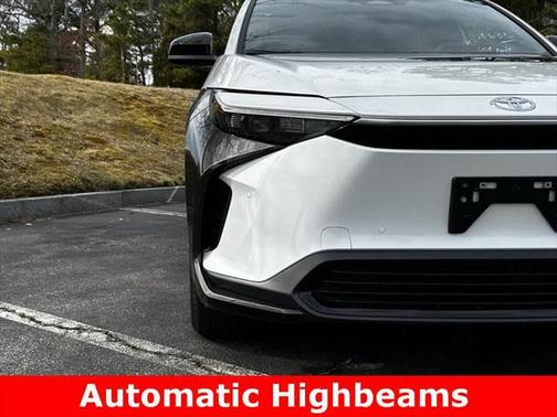 2025 Toyota bZ4X XLE
