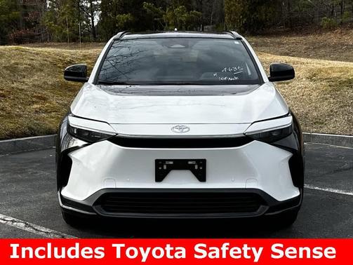 2025 Toyota bZ4X XLE