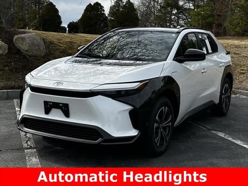 2025 Toyota bZ4X XLE