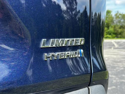 2022 Toyota RAV4 Hybrid Limited