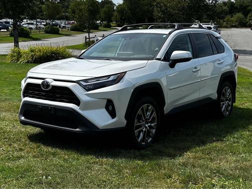 2023 Toyota RAV4 XLE Premium