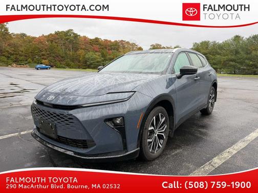 2025 Toyota Crown Signia XLE