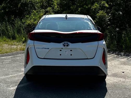 2022 Toyota Prius Prime LE