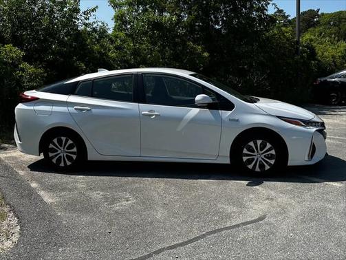 2022 Toyota Prius Prime LE