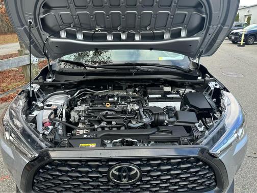 2023 Toyota Corolla Cross LE