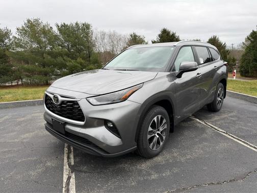 2026 Toyota Highlander Hybrid XLE