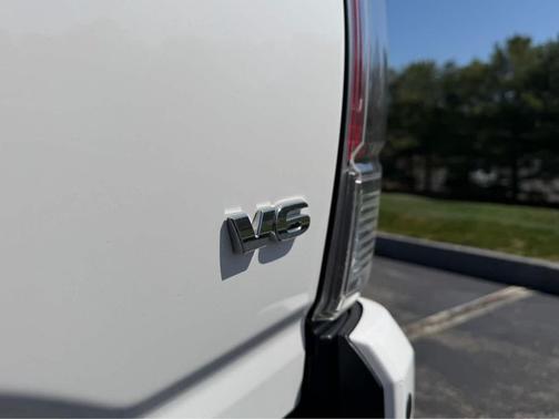 Super White 2021 Toyota Tacoma TRD Sport