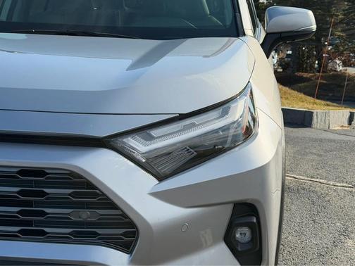 2022 Toyota RAV4 Limited