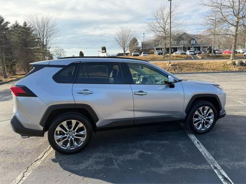 2022 Toyota RAV4 Limited