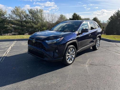 2024 Toyota RAV4 XLE Premium