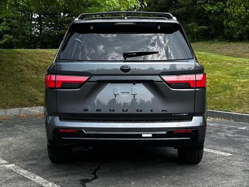 2025 Toyota Sequoia Platinum