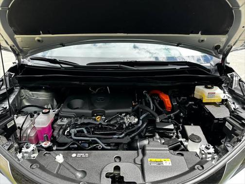 2024 Toyota Sienna Platinum 7 Passenger