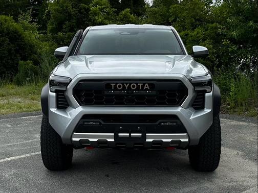 2025 Toyota Tacoma Hybrid Trailhunter