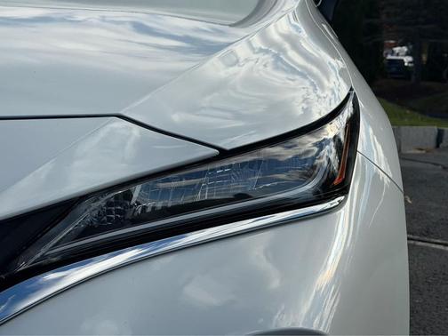 2022 Toyota Venza LE