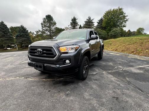 2022 Toyota Tacoma SR5