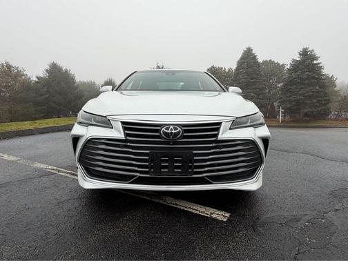 2022 Toyota Avalon Limited