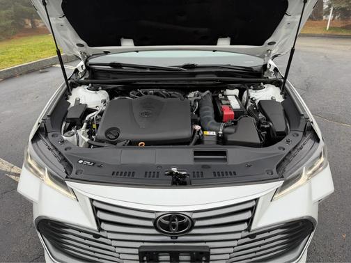 2022 Toyota Avalon Limited