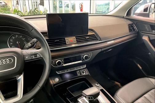 2023 Audi Q5 40 Premium