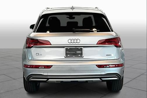 2023 Audi Q5 40 Premium