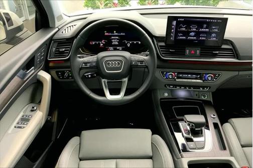 2024 Audi Q5 45 S line Prestige