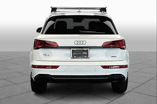 2025 Audi Q5 45 S line Premium