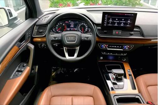 2022 Audi Q5 45 S line Premium