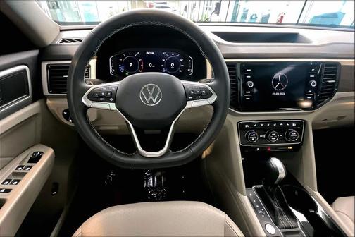 2023 Volkswagen Atlas 2.0T SE w/Technology