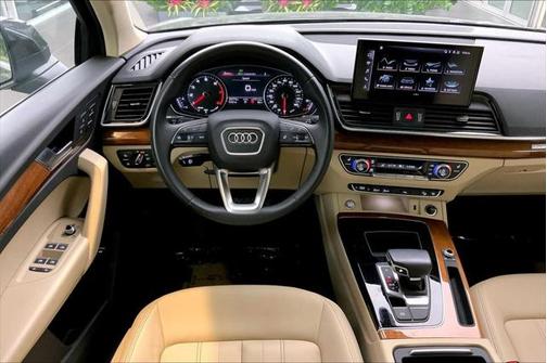 2022 Audi Q5 45 S line Premium