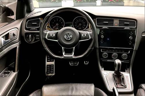 2021 Volkswagen Golf GTI 2.0T SE DSG